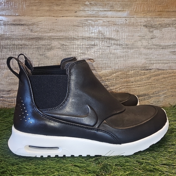 New Wmns Air Max Thea Mid - Picture 3 of 8